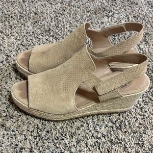 Eileen Fisher Beige Tan Espadrille Wedge Slingbacks